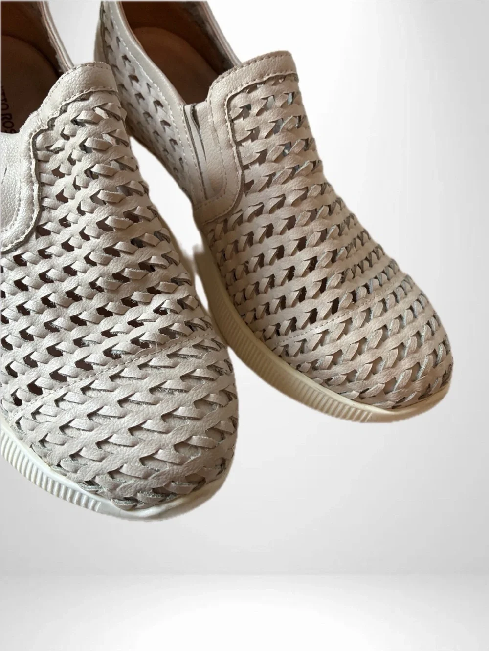 Guess: Slip-On Woven Casual Sneakers in Light Gray